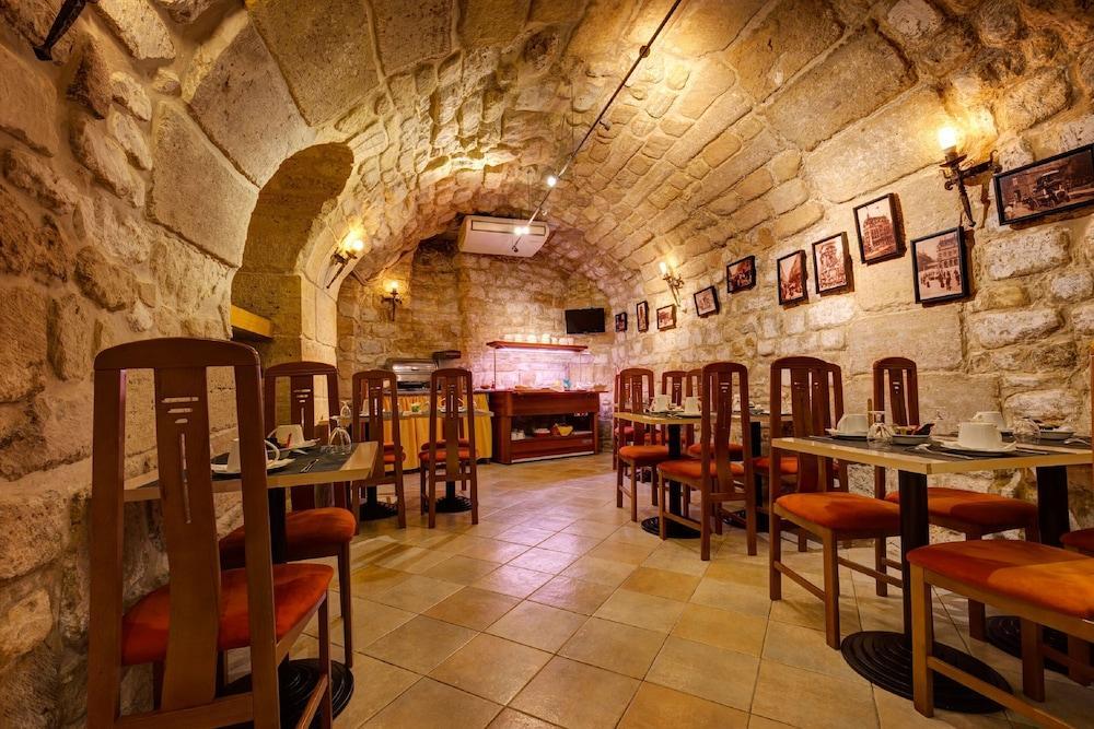 Hotel Louvre Sainte Anne Paryż Zewnętrze zdjęcie