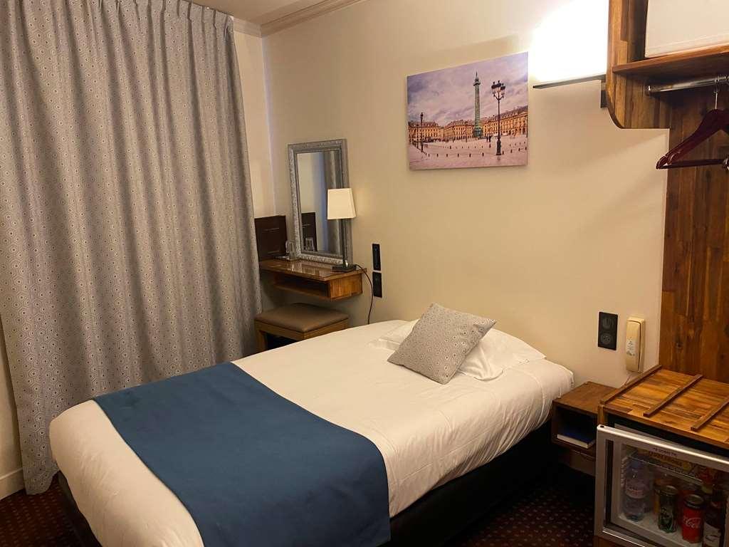 Hotel Louvre Sainte Anne Paryż Pokój zdjęcie